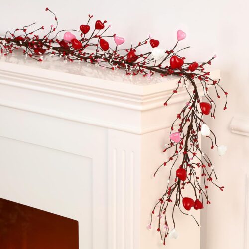 Valentine‘s Day Garland with 30 Fairy Lights 4.5ft Pip Berry Decorative Berry Blossom with Hearts LED Christmas Lights Garland for Valentine‘s Day Wedding Party