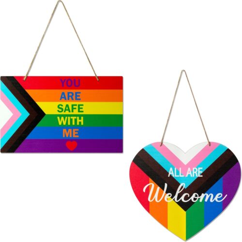 LGBTQ+ Pride Door Sign - 2Pcs Progress LGBTQ+ Pride Month Flag Heart-Shaped Wooden Welcome Wreath Rainbow Flag Hanging Front Door Sign Parade Gift Wall Art Porch Home Office Party Decorations