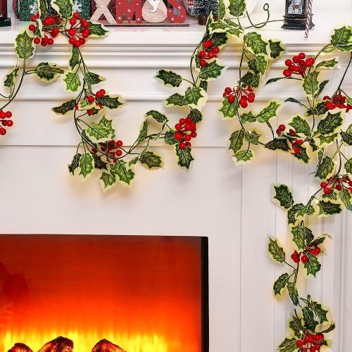 6.5 Feet Christmas Holly Garland with Berries Artificial Garland Indoor Outdoor Decoration Rustic Greenery Hanging for Holiday Decoration Mantel Table Christmas Party