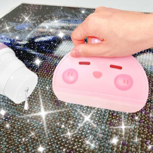 NUFTVI Diamond Painting Tool Accessories Brush Applicator, Protection for Your Diamond Art Kits and Diamond Art Coasters Faster and Better, Easier to Spread The Glue (1 Pcs)