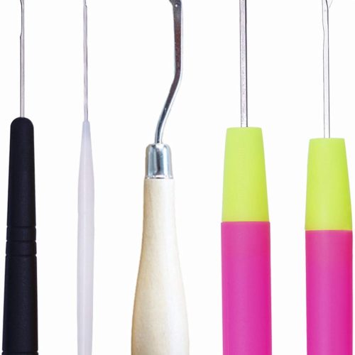 1 HAMIYELL Pack of 5 Different Sizes Latch Hook Crochet Needle Hook Tools for Braid Hair, Scarf Carpet Making and Other Crafts