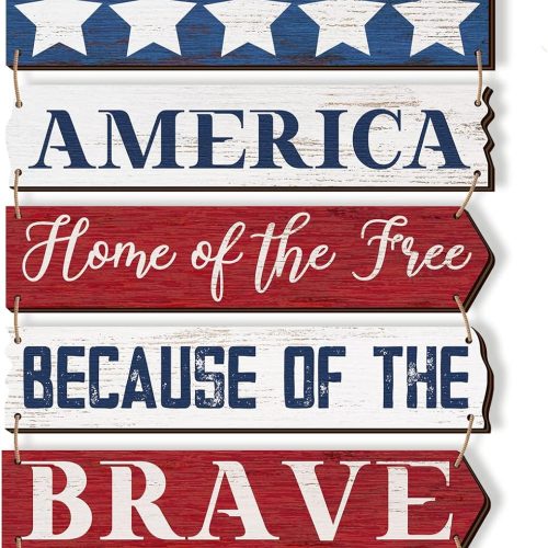 USA 250th Anniversary Decorations Patriotic Wall Decor 4th of July Wooden Hanging Sign Rustic Memorial Day American Stars Door Sign Red White Blue Wood Hanging Plaque for Front Door Porch Home