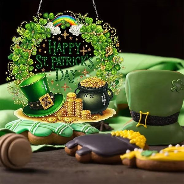 Hanging Diamonds Art kit for Adult,Saint Patrick Wreath Pendant Diamonds Painting Art Kit,7.0x6.8inch Acrylic Diamonds Painting Board Kit Ornament, Special Crystal Diamond Hanging Ornament