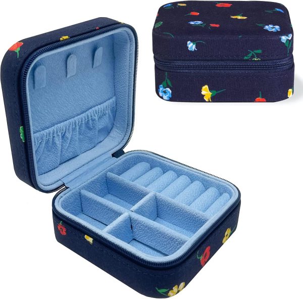 kate spade new york Travel Jewelry Case, Garden Toss | Small Square Case, Navy Blue Floral Jewelry Box Organizer for Rings, Necklaces, Earrings On-the-Go with Zipper Closure